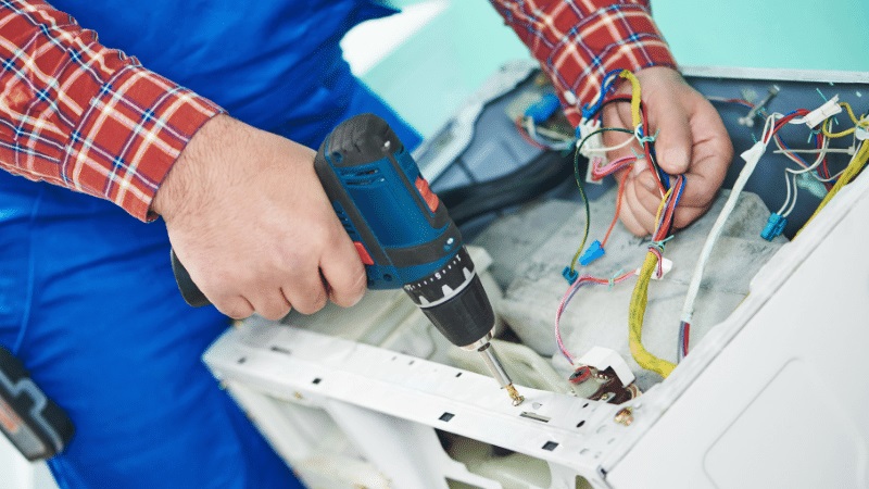 Zeytinburnu Daylux Daylux çamaşır makinesi kart tamiri – Su almama arızası orijinal parça ile giderildi. - Teknik servis örneği